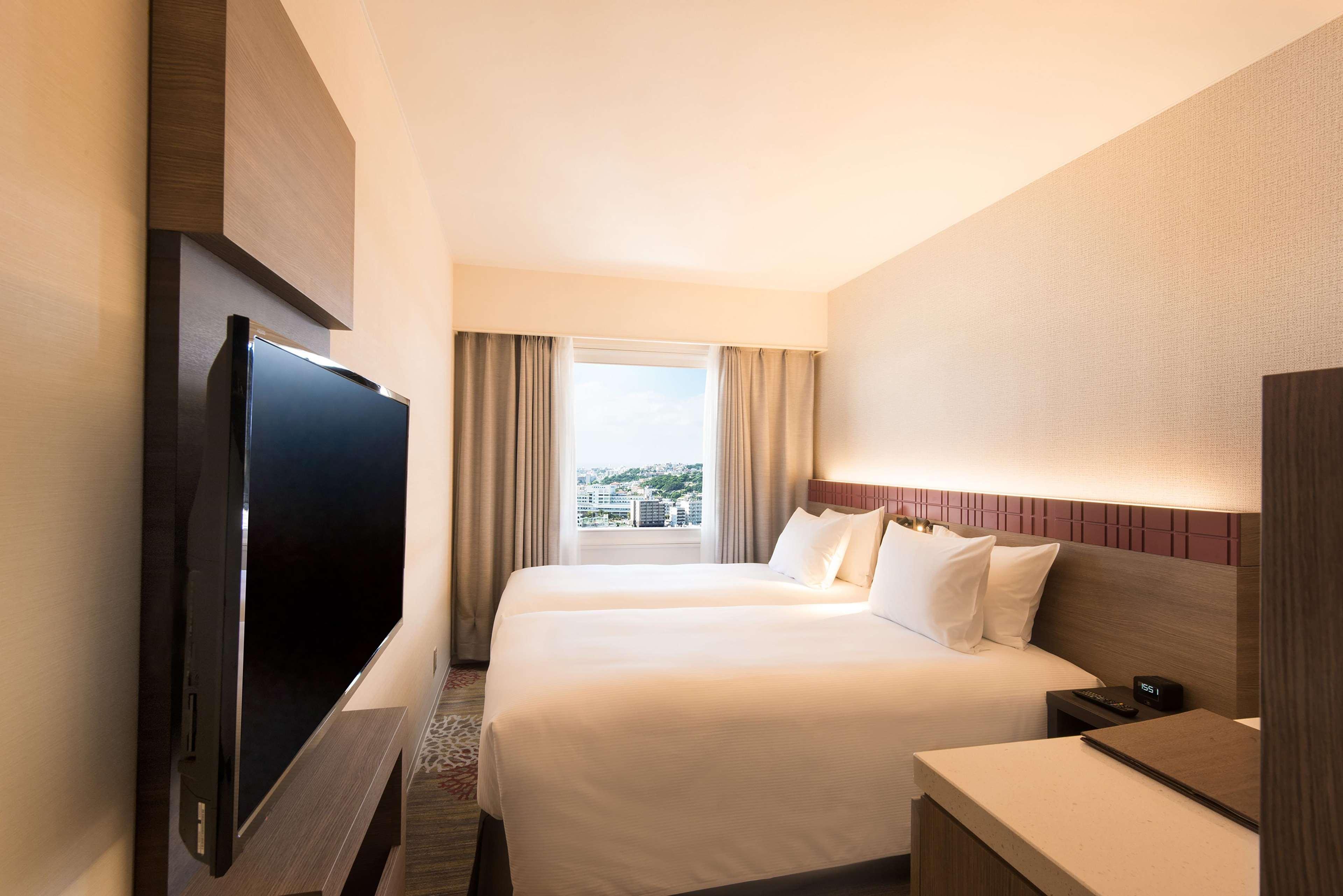 Doubletree By Hilton Naha Shuri Castle Buitenkant foto