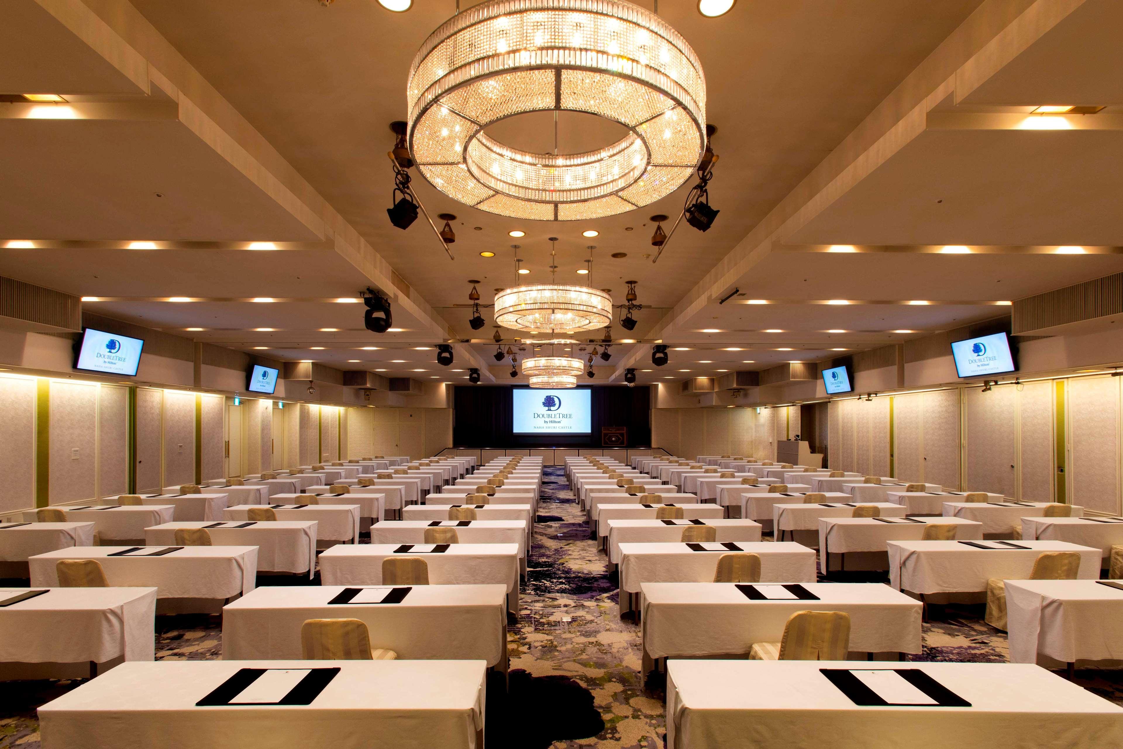 Doubletree By Hilton Naha Shuri Castle Buitenkant foto